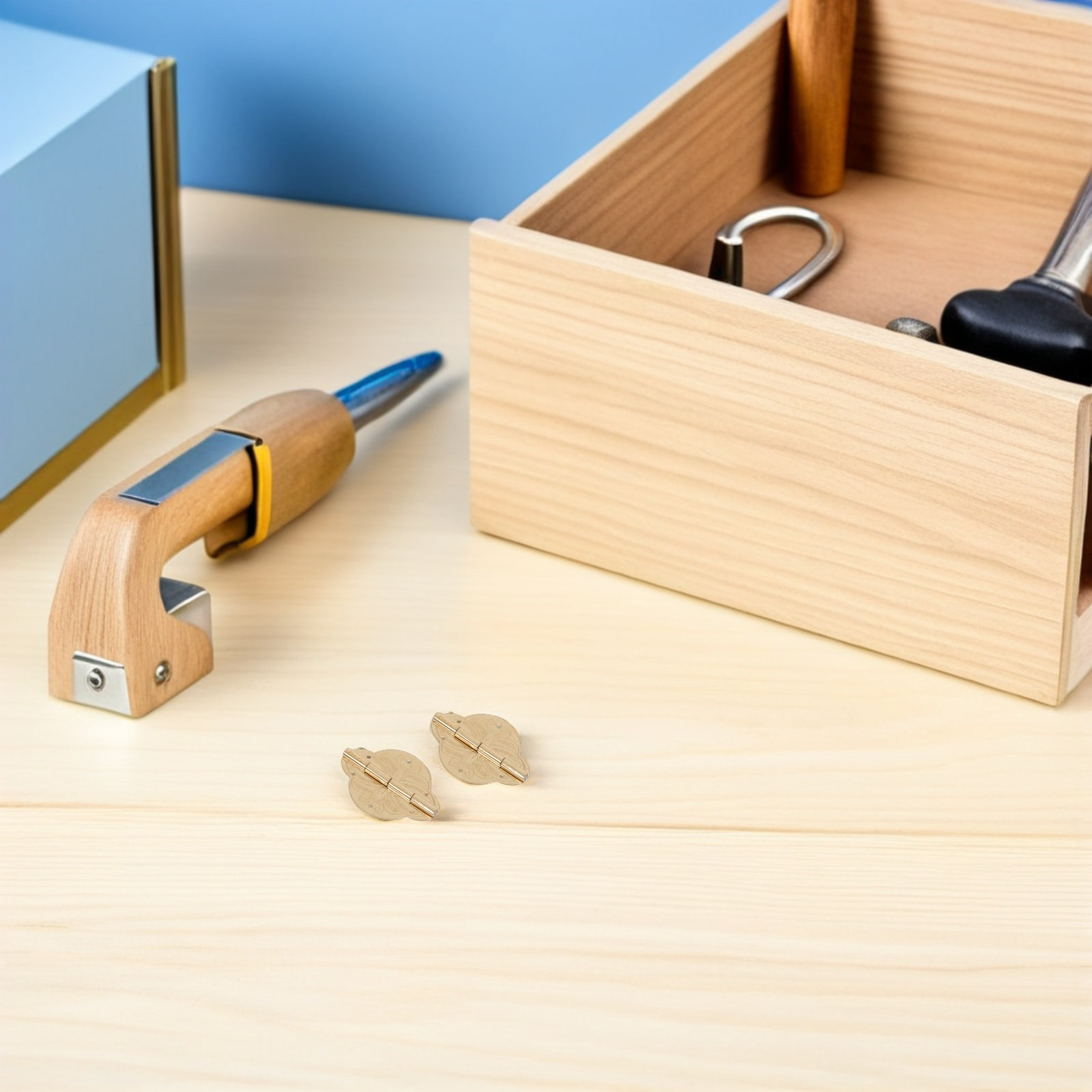 4個入り、真鍮製のジュエリーボックス用蝶番。6穴、アンティー - Vintage Furniture Hardware Replacement のレビューと価格